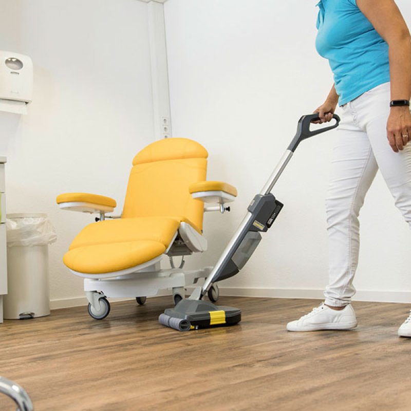 ケルヒャー BR 30/1 C Bp（バッテリー・充電器別売）- 業務用手押し式
