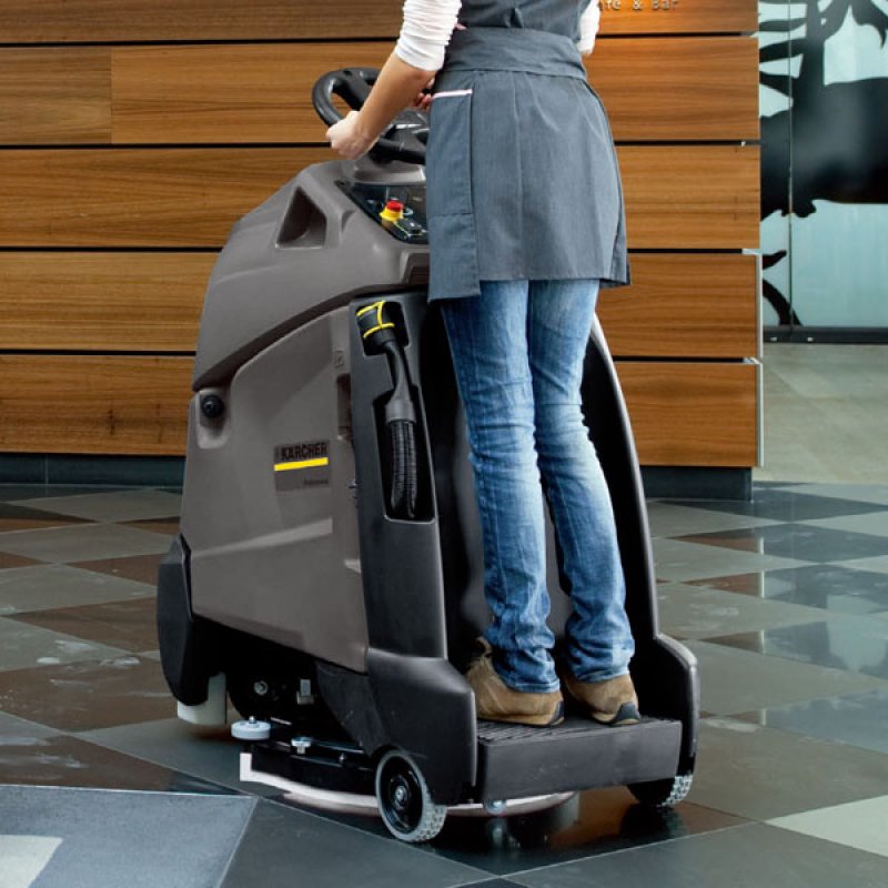 ケルヒャー (KARCHER) 立ち乗り式床洗浄機（ローラーブラシタイプ） 楽天市場】【直送品】 ケルヒャー (KARCHER) 立ち乗り式床洗浄機