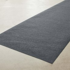 画像1: テラモト 吸油マットGPランナー 裏粘着タイプ - 裏粘着加工がマット本体のスリップを防止 (1)