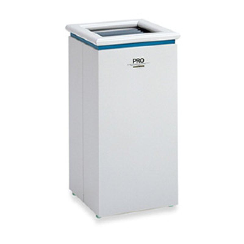 新品未使用・希少] モンテクリスト 置き型灰皿 現地購入