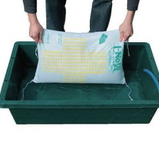 画像5: ■受注生産品・キャンセル不可■山崎産業 E土NO袋 - 水だけで膨らむ、緊急時用土のう袋【代引不可】 (5)