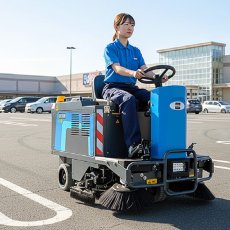 画像2: 【リース契約可能】蔵王産業 プロスイープ GTS1100 - リチウムイオンバッテリー式 中型搭乗式 ライドオン 動力清掃機【代引不可・個人宅配送不可】 (2)