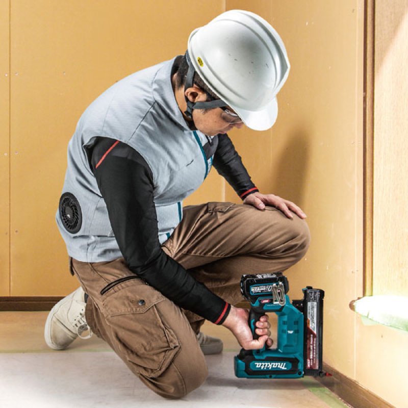 マキタ ファンベスト用　ファンユニットセットA　薄型バッテリ　専用保冷剤セット 楽天市場】□マキタ 充電式ファンベスト FV215DZ 紺(デニム調)＋