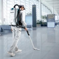 画像2: マキタ VC011GZ 本体のみ - 充電式背負いクリーナ[紙パック] (2)