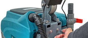 スクラブメイト F15Li の折り畳み式キャリーハンドル